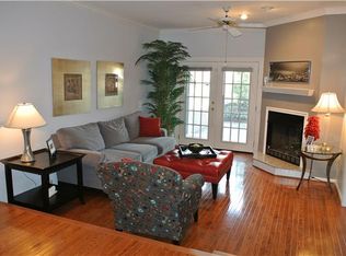 147 W End Pl, Nashville, TN 37205