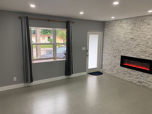 4th image of 7812 NW 70th Ave