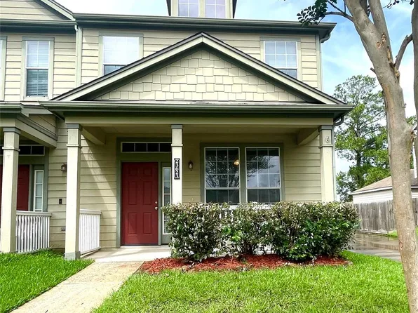 23623 Twisting Falls Dr, Spring, TX 77373