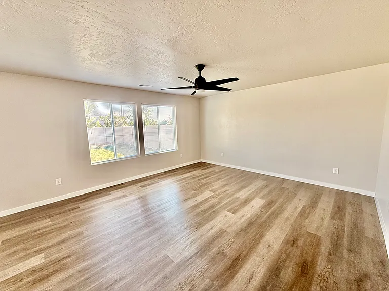4887 W Quaker Rdg — Photo 5