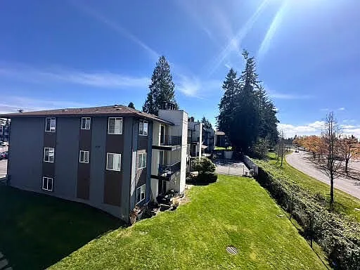 Parkview Apartments — Photo 55