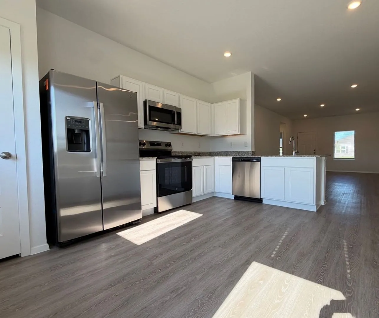 2720 Major Street — Photo 3