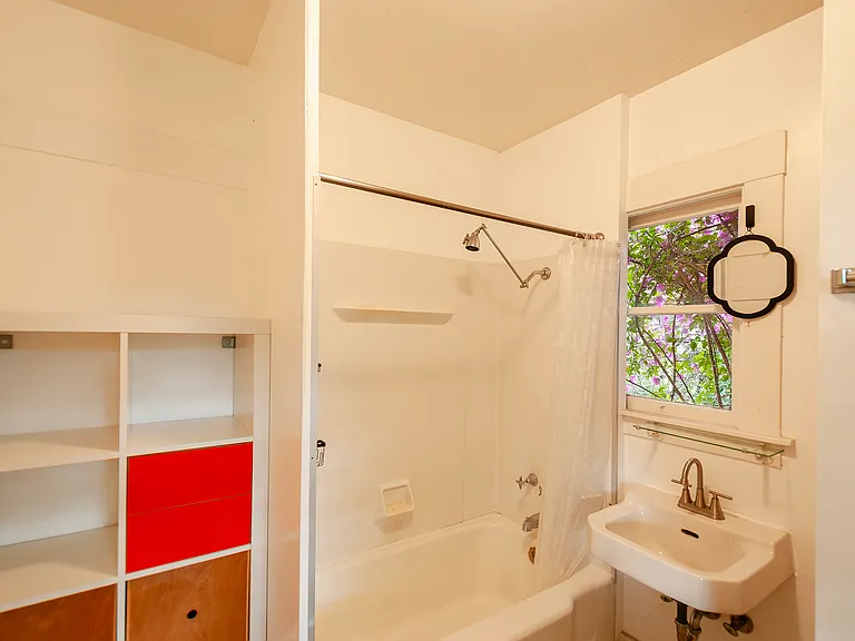 2208 Ward St #C — Photo 17