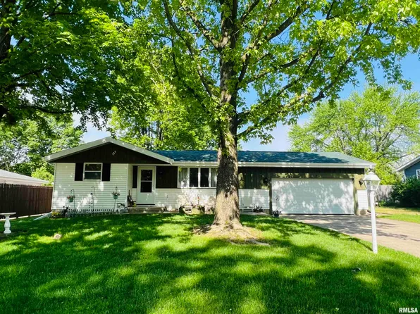 712 Whippoorwill Dr, Washington, IL 61571