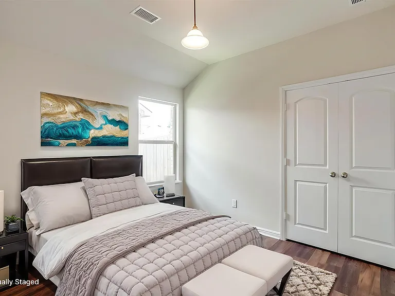 429 Foxcraft Dr — Photo 6