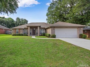 5836 Chi Chi Cir, Milton, FL 32570