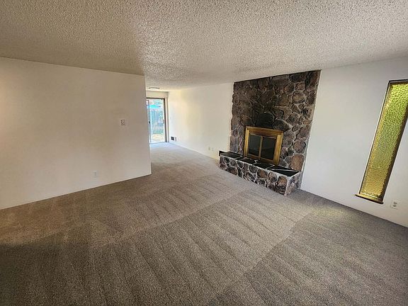 3rd image of 13131-13139 SE Division St #13137