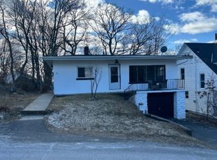 64 Simsbury St, Waterbury, CT 06704