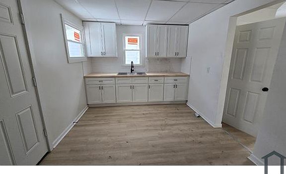 3rd image of 502 W 23rd St