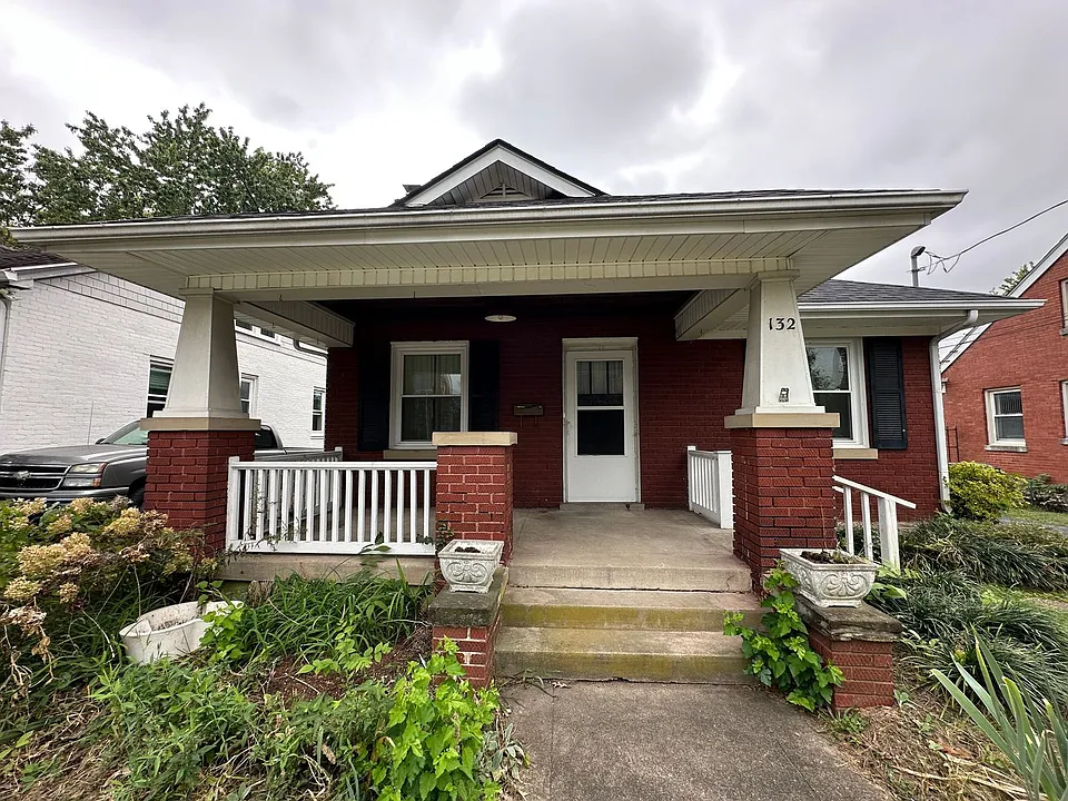 132 Burnett Ave