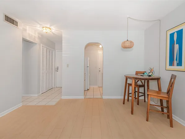 1821 NE 62nd Street #310, Fort Lauderdale, FL 33308