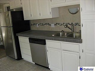 5th image of 2707 Benson Gardens Blvd
