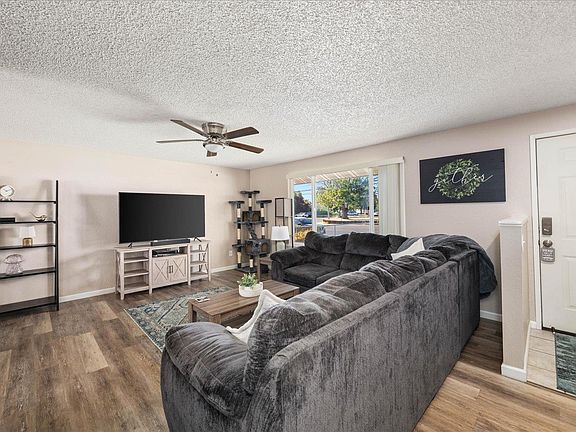 5th image of 431 W 10th Ave