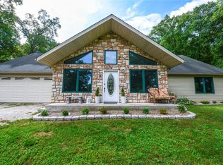 1575 Old Tollgate Rd, Elsberry, MO 63343