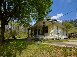 1053 E Calvin Edney Rd, Mars Hill, NC 28754