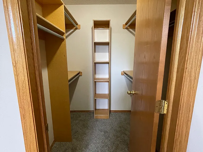 817 E Hedgewood St — Photo 13