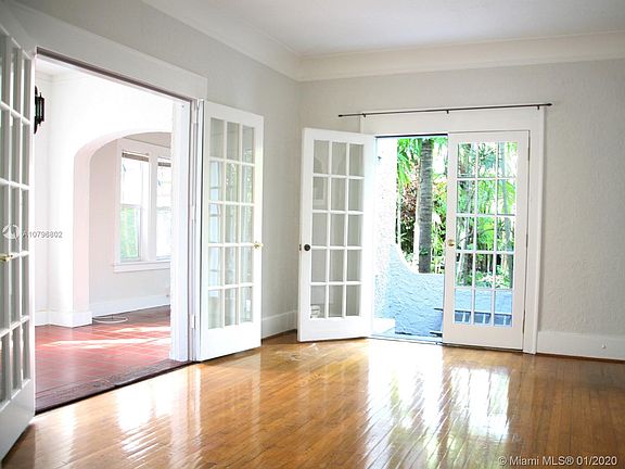 2nd image of 58 NE 44th St #0