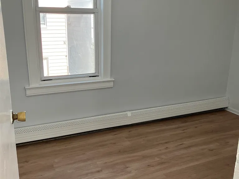 132 W 19th St #4 — Photo 6