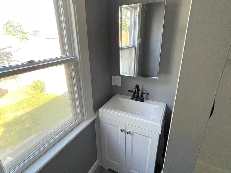 228 Philadelphia Ave W — Photo 3