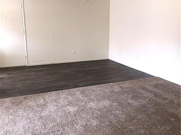 4th image of 1405 Vegas Valley Dr #302