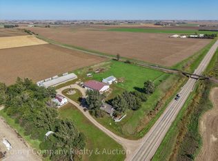3046 310th St, Hull, IA 51239