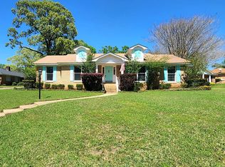 2125 Pine Needle Dr E, Mobile, AL 36609