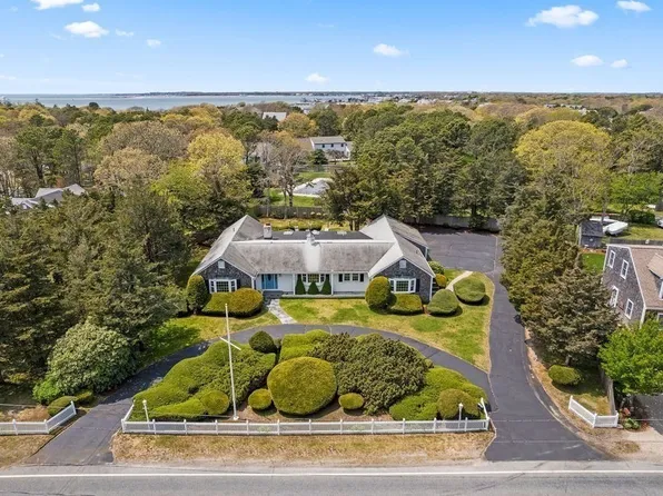 229 S Sea Ave, West Yarmouth, MA 02673