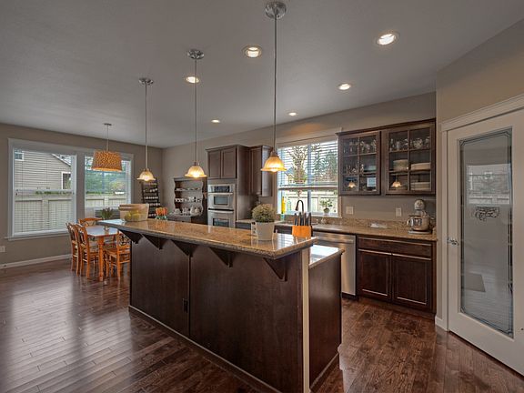 4th image of 3929 Amelia Ct NE