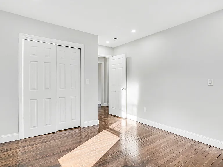 77 Maverick St #1 — Photo 1