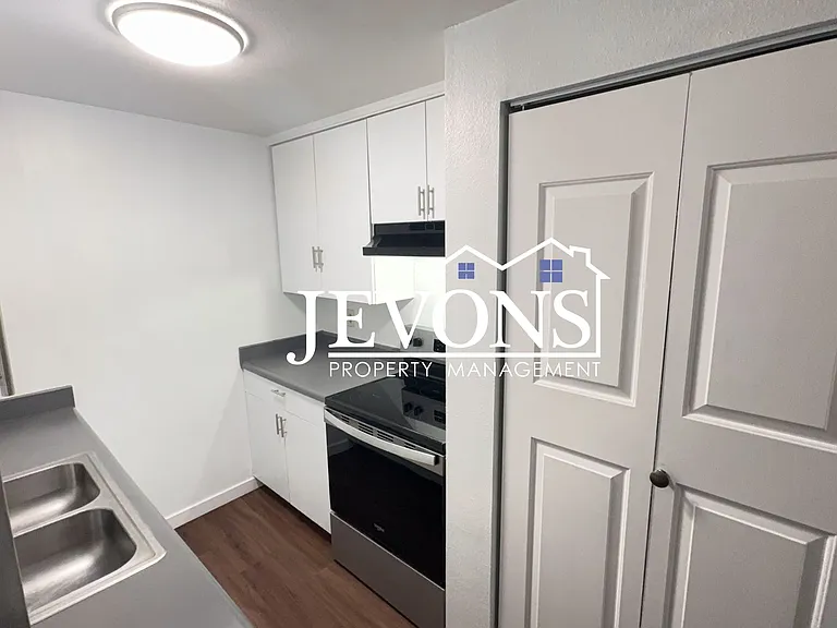2414 N St NE #C — Photo 12