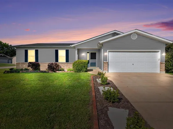 713 Pinckney St, Warrenton, MO 63383