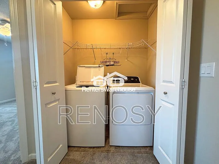 52 SE Booth Ave — Photo 15