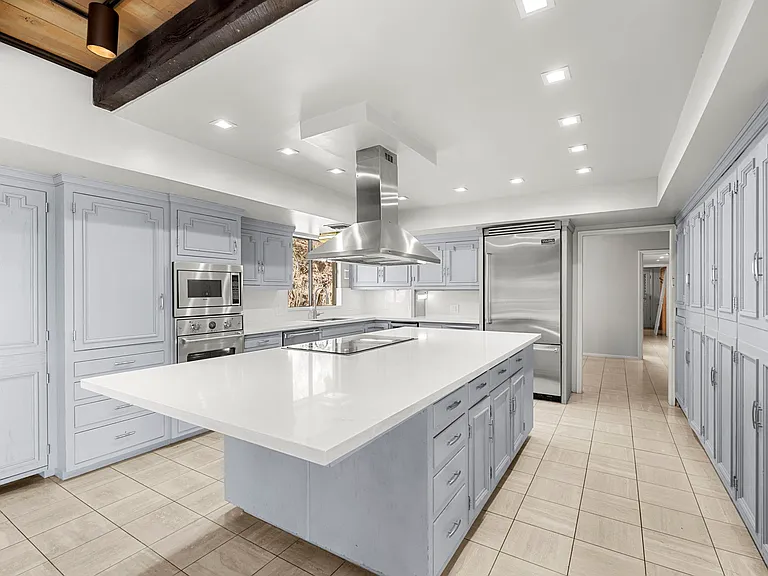 6900 N Highlands Dr — Photo 11