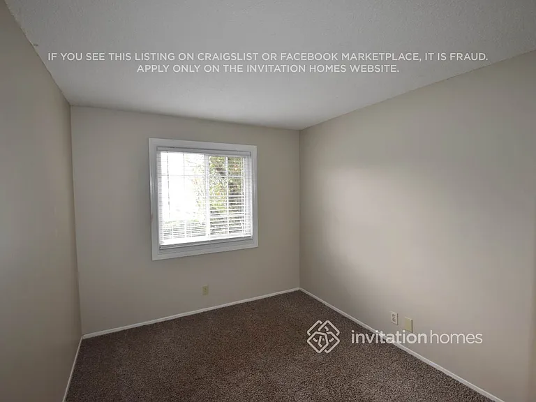 2365 La Loma Dr — Photo 9