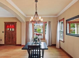 471 S Alfred Ave, Elgin, IL 60123