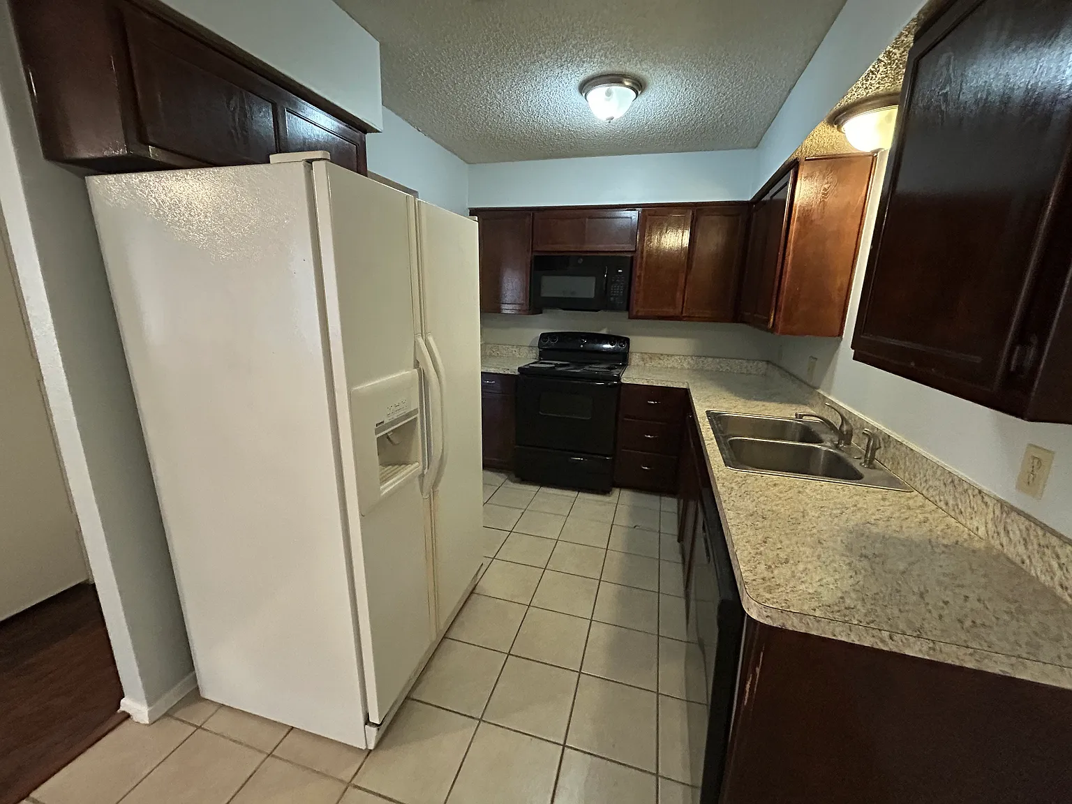 7738 Sable Ln — Photo 3