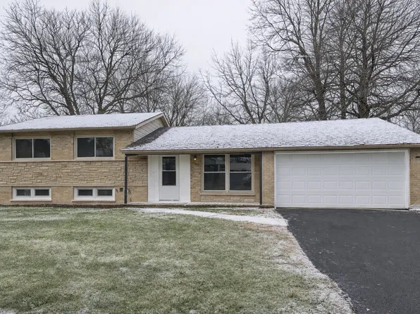 17805 Dogwood Ln, Hazel Crest, IL 60429