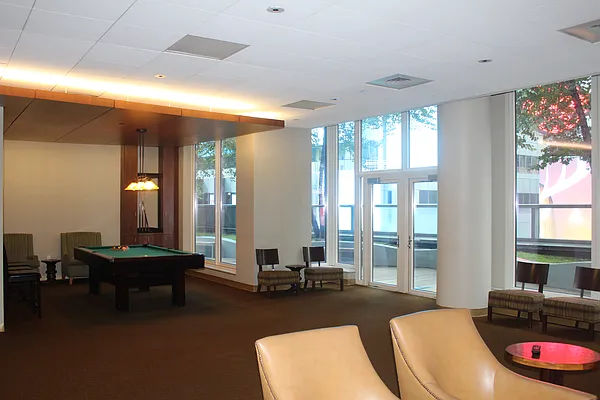 Rented by RE MAX Team | media 11