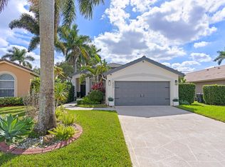 806 Lake Wellington Dr, Wellington, FL 33414