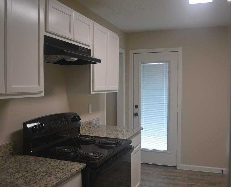 1st image of 21332 W Martin Dr