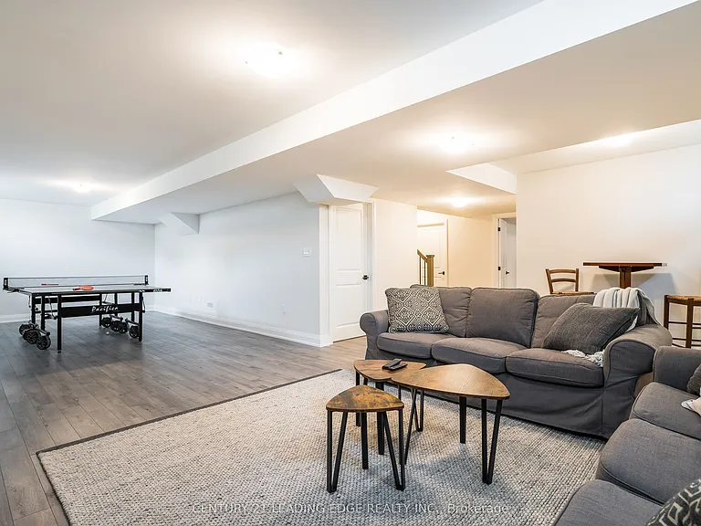 102 Reed Way — Photo 34