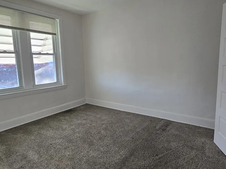34 Maple St — Photo 19