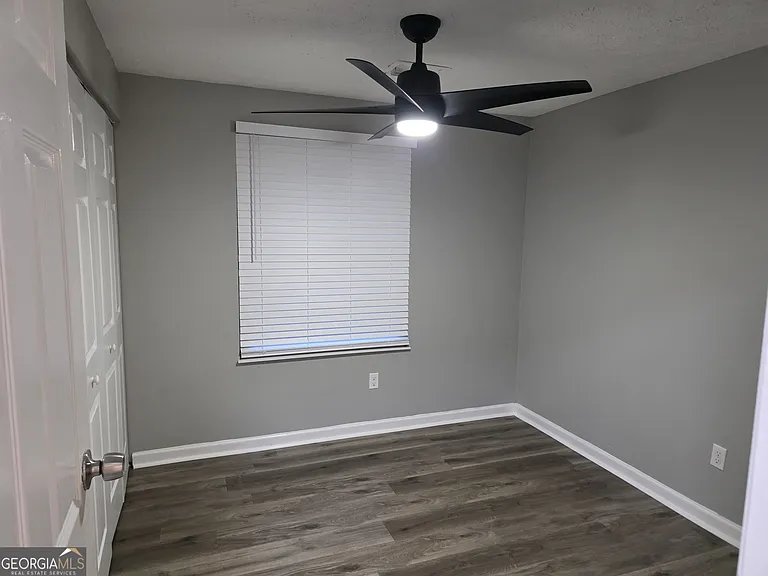 5349 Tracey Dr — Photo 20