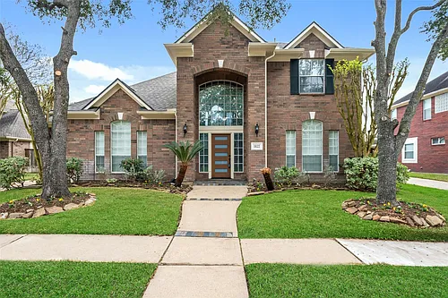 5622 Lake Place Dr Photo 1