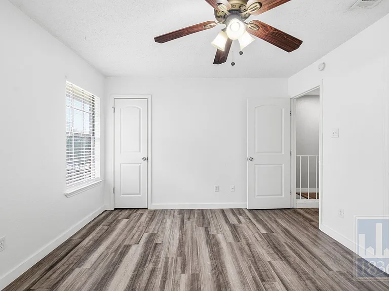 8400 Jamestown Dr #534 — Photo 12