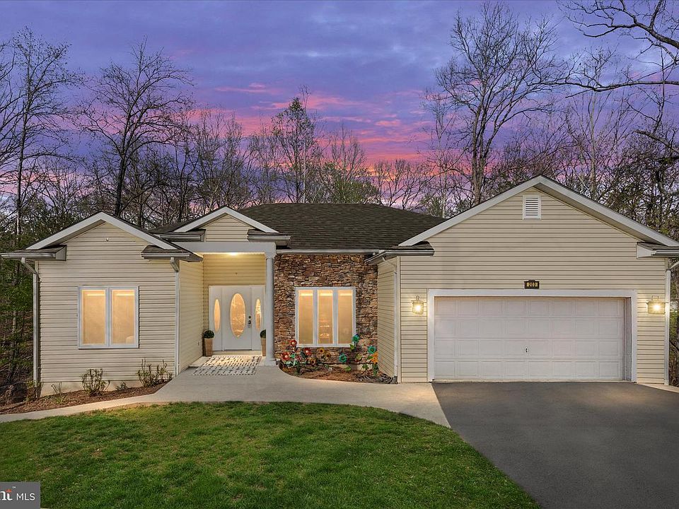 1st image of 203 Northwood Cir