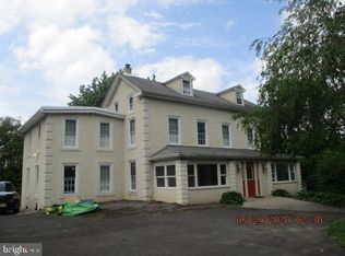 8 Buck Rd, Holland, PA 18966