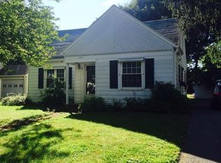 153 Meadowbrook Rd, Rochester, NY 14620