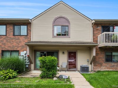 399 Spring Brooke Dr, Brighton, MI, 48116