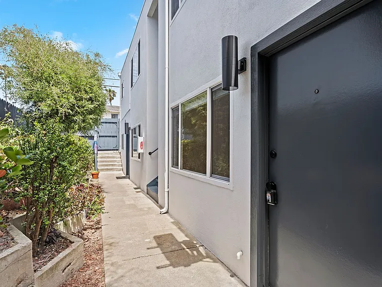 Ocean Beach Living | Modern 2Bd/2Ba | Laundry in-unit — Photo 48